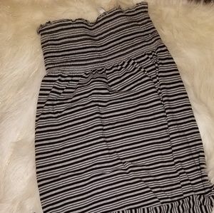 Old Navy long Strapless Maxi Dress